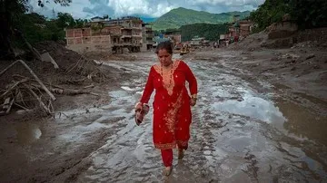 Tragedi Banjir Nepal: Kisah Pilu Saksi Mata Kehilangan Keluarga