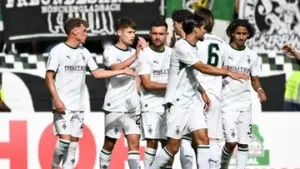 Gladbach Bantai Schott Mainz 5-0 di DFB Pokal, Kevin Diks Starter