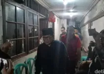 Pramono Melayat ke Rumah Duka Korban Meninggal di Pejompongan