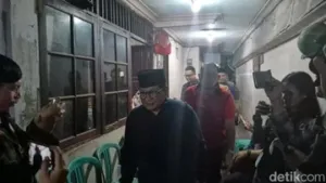 Pramono Melayat ke Rumah Duka Korban Meninggal di Pejompongan