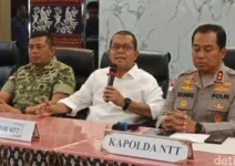 Kapolda NTT Instruksikan Kapolres Prioritaskan Evakuasi Korban Gempa