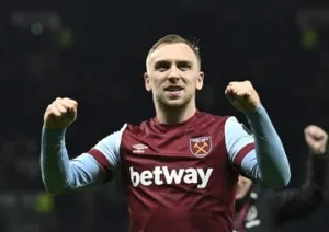 Owen Sarankan Liverpool Rekrut Jarrod Bowen ketimbang Barcola