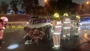 Kecelakaan Maut di Tol Jagorawi: Jeep Mercy Tabrak Truk, 2 Tewas