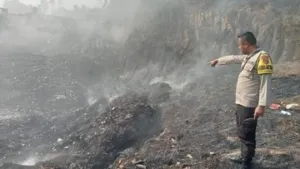 Polisi Usut Pembuangan Sampah Ilegal di TPA Waringinkurung Serang