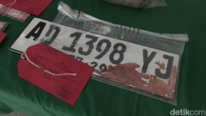 Pelat Berdarah Jadi Bukti Pembunuhan Bos Konter HP Ambarawa