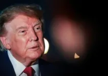 Iran Ejek Klaim Donald Trump Soal Selat Hormuz: Singgung Truk Makanan