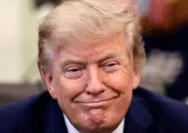 Trump Ancam Bombardir Oman Terkait Kesepakatan Selat Hormuz