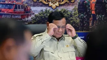 Prabowo Dorong Inovasi Bahan Ramah Lingkungan untuk Padamkan Karhutla