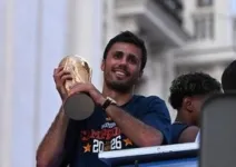 Pilih Barcelona, Rodri Tolak Peluang Pulang Kampung ke Madrid
