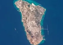 Ledakan Guncang Kawasan Dekat Pusat Minyak Pulau Kharg Iran