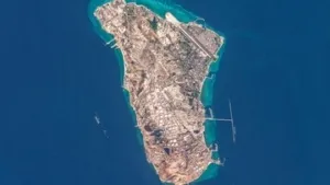 Ledakan Guncang Kawasan Dekat Pusat Minyak Pulau Kharg Iran