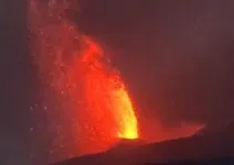 Gunung Anak Krakatau Erupsi Sejak Jumat hingga Sabtu Dini Hari