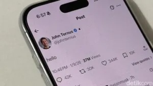 John Ternus Jadi CEO Baru Apple, Disambut Elon Musk di X