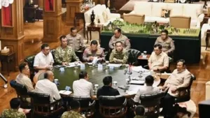 Prabowo Panggil Panglima TNI-Kapolri, Bahas Karhutla dan Keamanan