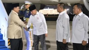 Presiden Prabowo Tiba di Jakarta Usai Hadiri KTT BRICS 2026 di India
